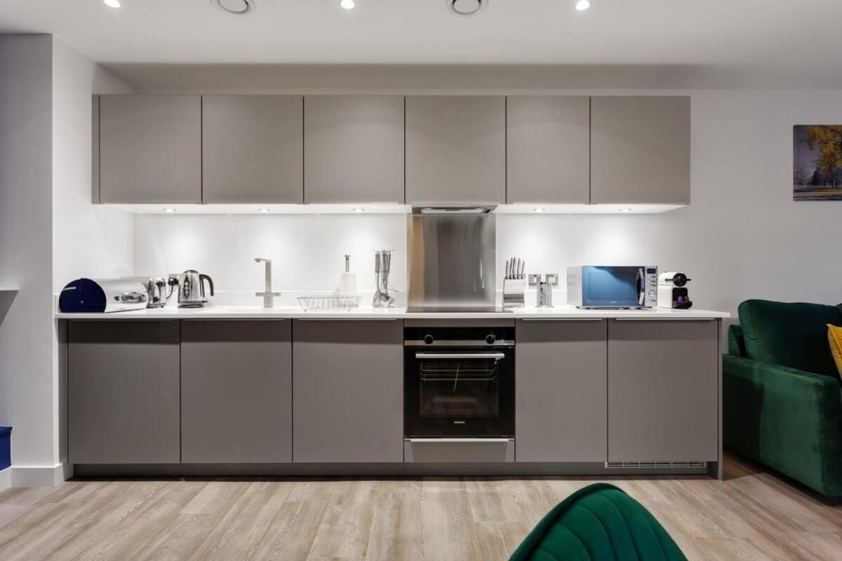Stunning Modern 1Br Flat In Central Бирмингем Экстерьер фото