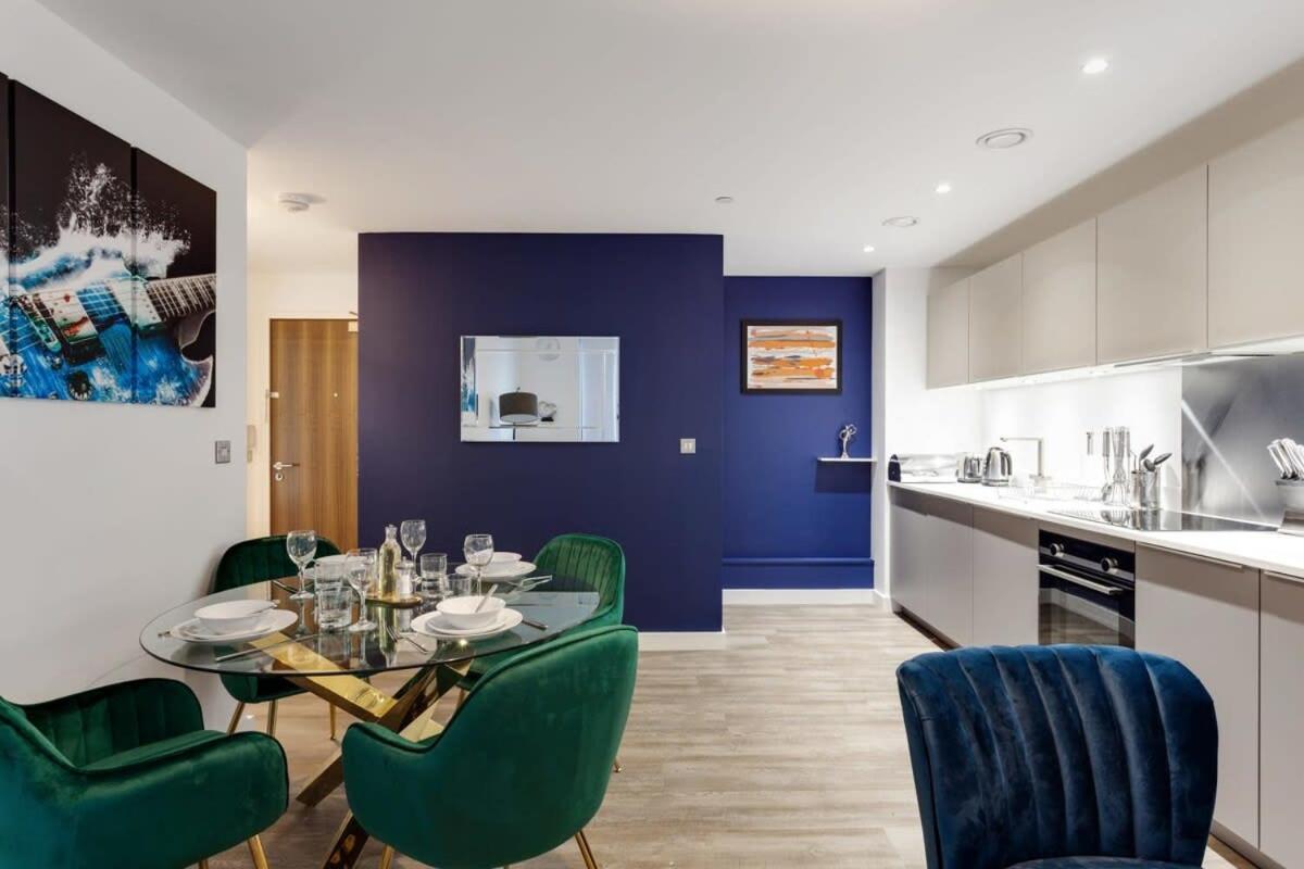 Stunning Modern 1Br Flat In Central Бирмингем Экстерьер фото